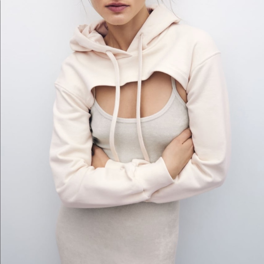 Cute cut out top